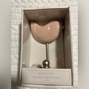 ****Brand new*****
Pottery Barn Kids
Ceramic Bird Hook